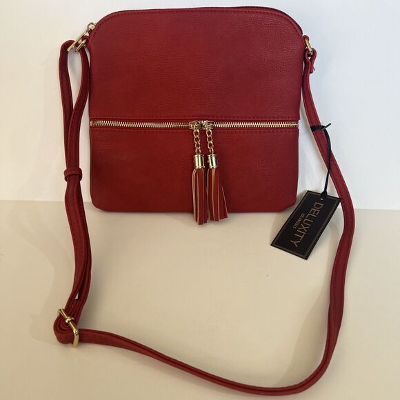 Deluxity Los Angeles Red Crossbody Bag Multi Zip NWT - Picture 1 of 8